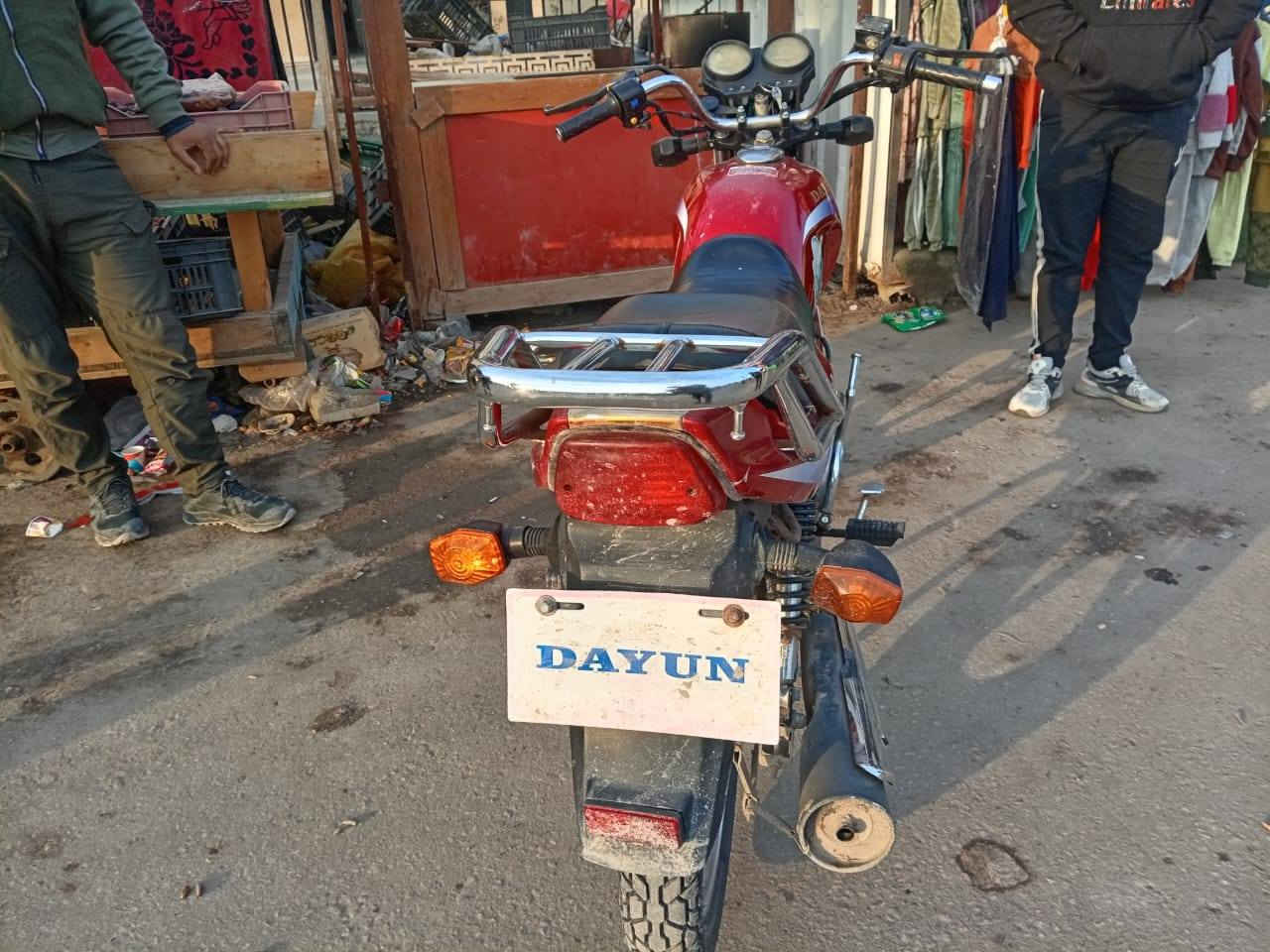 السلام عليكم من رخصت مدير الكروب المحترم دراجه دايون عظم أوراق اصولي موديل ٢٠٢١ دراجه نظيفه كهربائيات كوله شغاله مكينه  ناعمه مامفتوحه ***********
