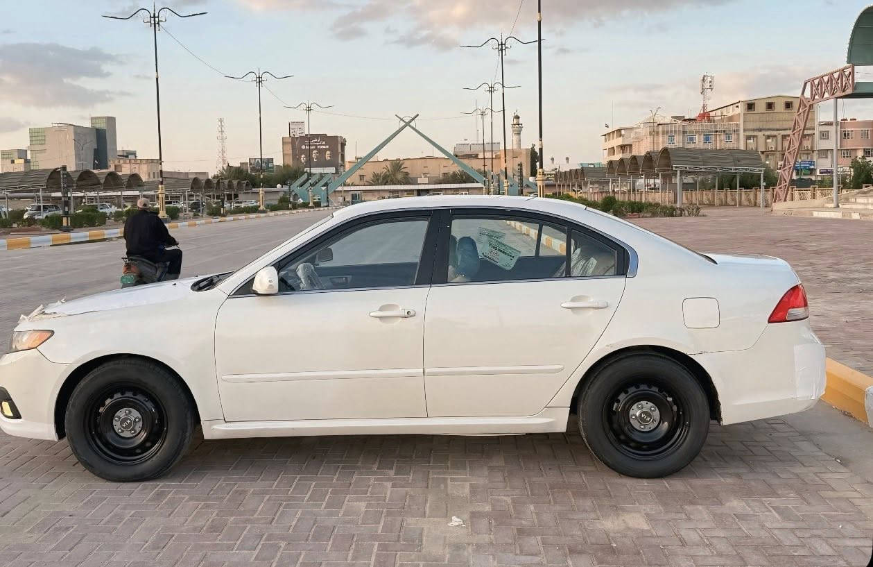 كيا اوبتما 2009 خليجي صبغ أحزام  جديده وجاهزه مكينه 2000 دوش مكفوله وكير مكفول رقم واسط  تحويل مباشر السعر 96$ وبيه مجال مكان السماوة ***********
