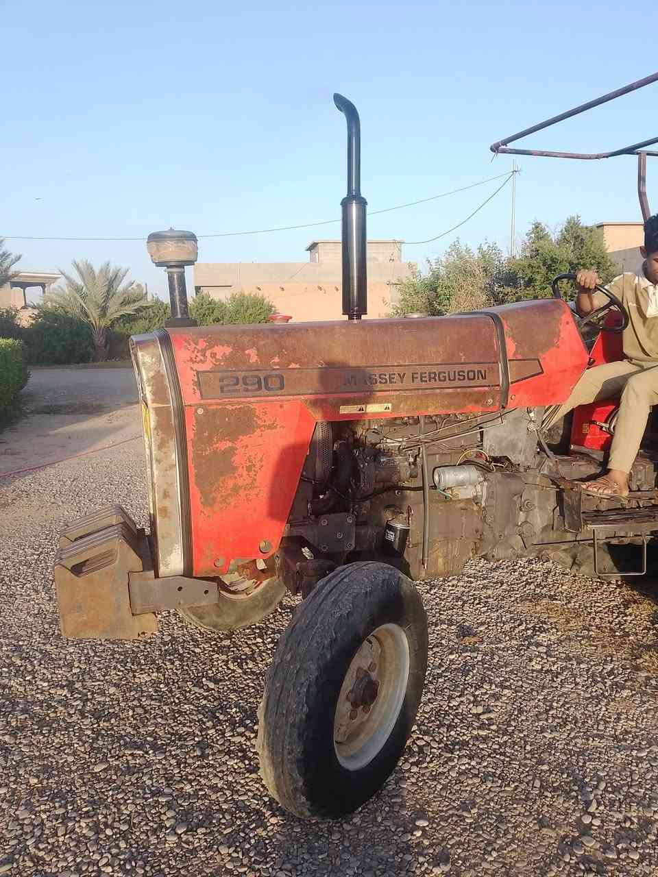 للبيع فرنسي موديل99السعر 88ورقه وبيها مجال الاتصال على ***********

