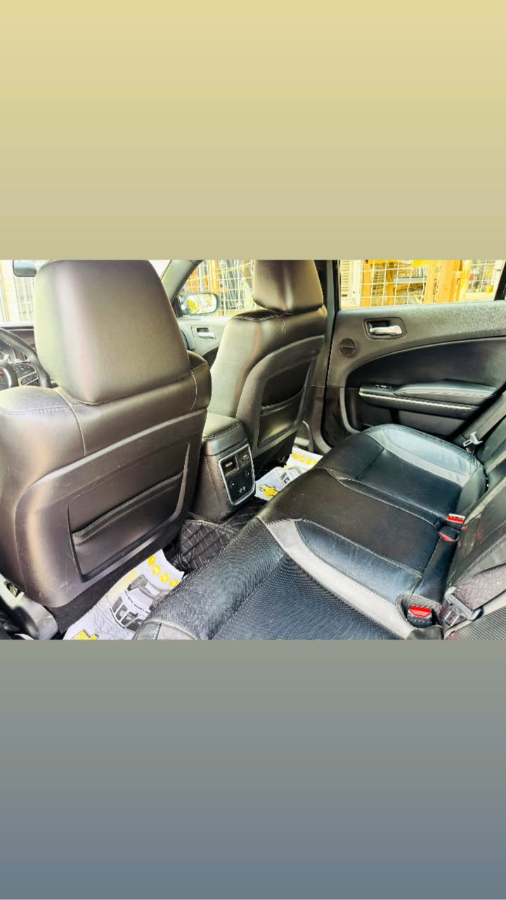 جارجر البيع مديل 2022 فول مواصفات بلاك توب صدر جديد مكينه كير كفاله تخم تاير ويل جدد حجم 18 رقم بغداد بسمي تحويل ثاني يوم مكانة بغداد 
السعر 220$ وبيها مجال 
***********
