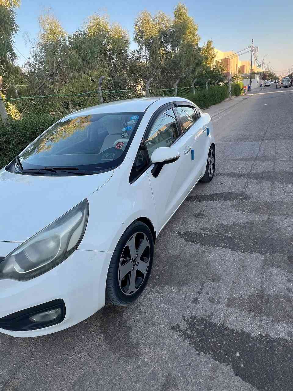 كيا ريو موديل 2014 خليجي حيل جديده
مكفولة من صبغ وتبديل فقط بيه طخه خفيه باب عبري 
تبريده ثلج
محرك وكير بشرط جدد
محرك جبير أبو قطرتين 1600 
رقمه بابل دولي 
سعره 88بيه مجال
للاتصال ***********
