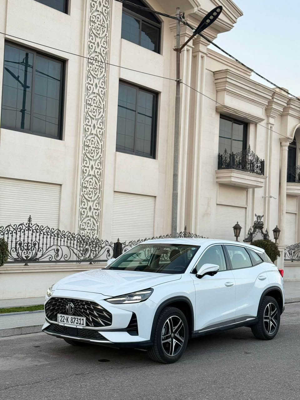 🚗  MG ONE 2023 – comfort 🚗
سەیارەکە نیو مواسەفاتە 20 کم 
رۆیشتوە دەعامی لۆ دەعامی هیچی نیە
مەکینە ١.٥ تۆربۆیە  بەهێزی ١٨١ ئەسپ
گێری CVT کوشن کارەبایی و دەرکە بەسمە چوار کامێرا ٣٦٠ پلە 
گێر و مەکینە بەشەرت سەنەوی و هەموو شتی تازەیە هەمووی بەشەرت

📌 نرخ: (١٥٤ وەرەقە)
📍 شوێن: (هەولێر)
📞 پەیوەندی: (***********)

السيارة شبه جديدة
📍 الممشى: 20  كم فقط
🔹 محرك 1.5 Turbo بقوة 181 حصان
🔹 ناقل حركة CVT
🔹 مقاعد كهربائية
🔹 تشغيل بالبصمة للأبواب
🔹 4 كاميرات – رؤية 360 درجة
🛠️ المحرك والجير تحت الضمان السنوي
✨ السيارة بحالة ممتازة وكل شيء فيها جديد وتحت الضمان
📌 السعر: (١٥٤ وەرەقە)
📍 الموقع: (أربیل)
📞 للتواصل: (***********) أربيل, العراق
