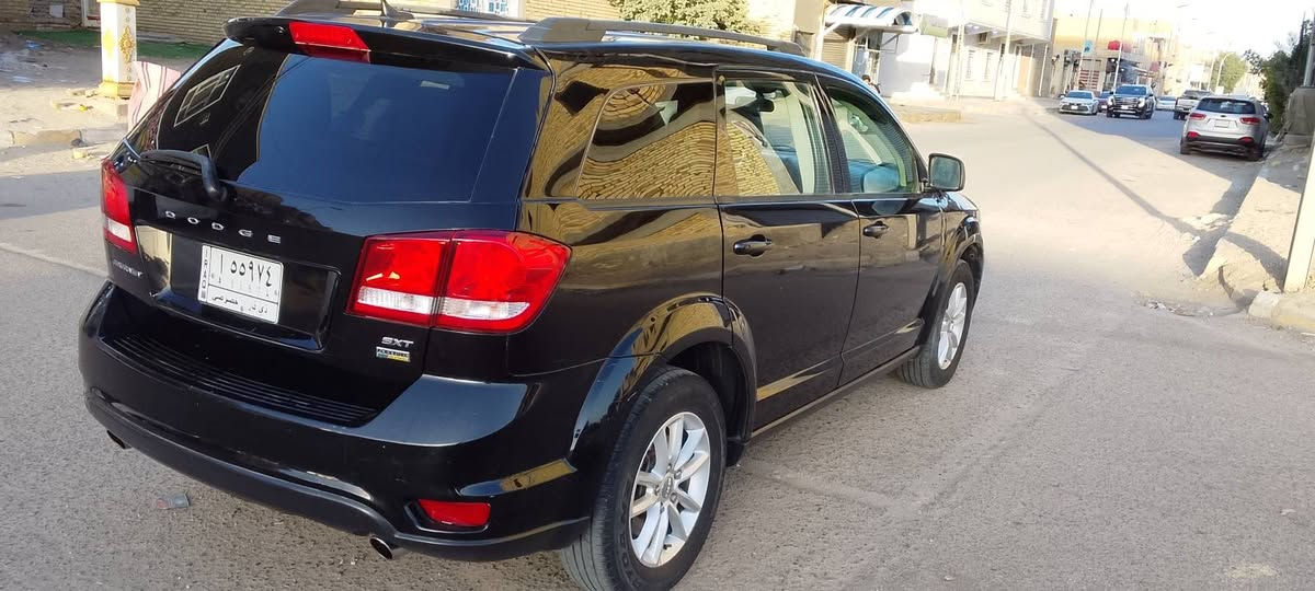 سلام عليكم دوج جورني موديل 2017 سته سلندر سبعه راكب ثلاث قطع تبريد مكينه وكير وحداديه مكفولات  حادث فقط بنبد مبدل تخم تاير SXT سياره حلوه مال جناي جديده وحلوه وجاهزه المكان الناصريه الاستفسار هذا الرقم ***********
