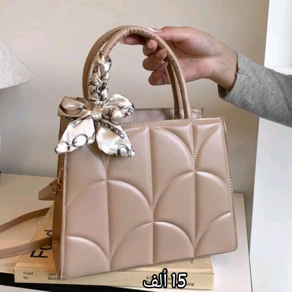 حقائب نسائيه كوالتي عالي 
آخر قطع 
توصيل 3 آلاف فقط لكل محافظات العراق 
#حقائب #شنط #حقيبه #ملابس #نساء #اكسسوارات #توصيل