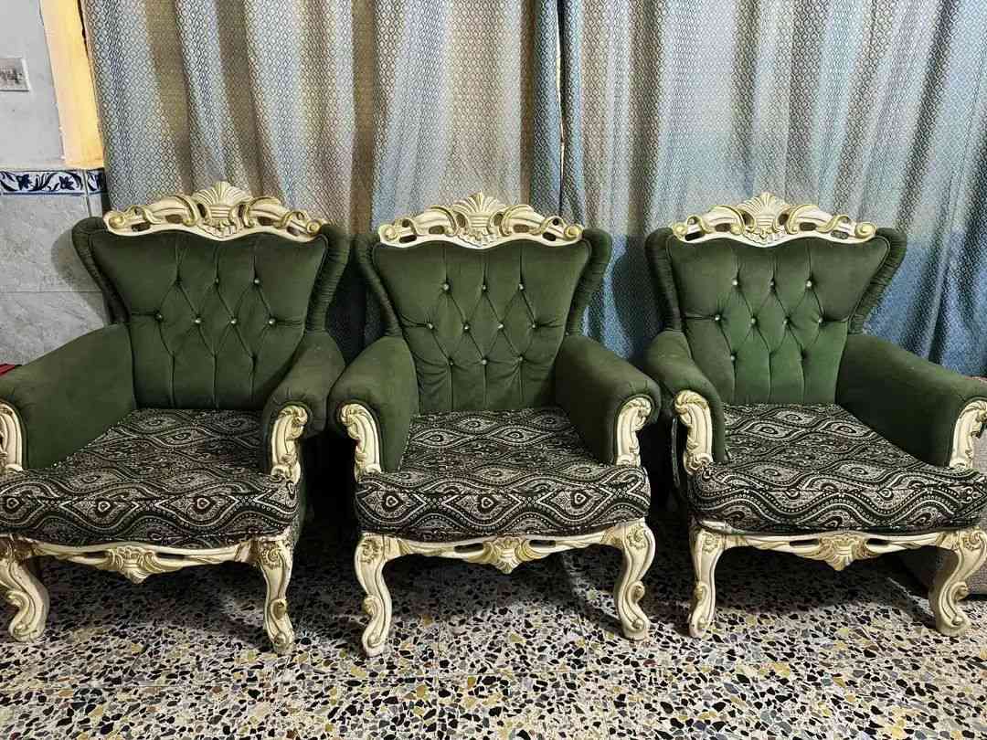 تخومه 10مقاعد كلهن مروني 350 وزيتوني 450 ورصاصي 75 نهايته 10مقاعد مهد جديد هزاز 50نهايته  ماطور شحن 40 ابيعلك فحم و ناركيله جهازه 15 وغسالة  40 موبيلات نوكيا صورصر  15 واحد


**إذا كنت صاحب هذا الإعلان وتريد حذفه لأي سبب، رجاءا أرسل رسالة إلى الدعم الفني**