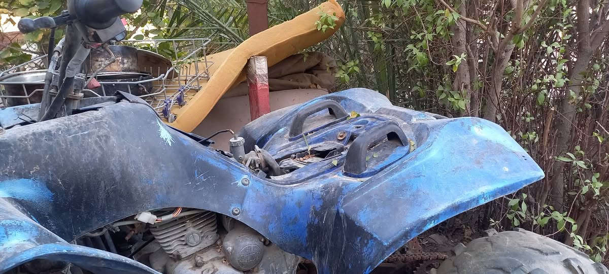 السلام عليكم دراجة لبيع فيه دعمه بس بل تاير ليسار دراجة جاهزة من كل شي ضفيرة جديده محرك جديد مامفتوح موضح فل صورة وين دعمه جدا خفيف تواصل معي على رقم *********** واتساب أو انتصال موجود فل بصرة 180 وبي مجال
