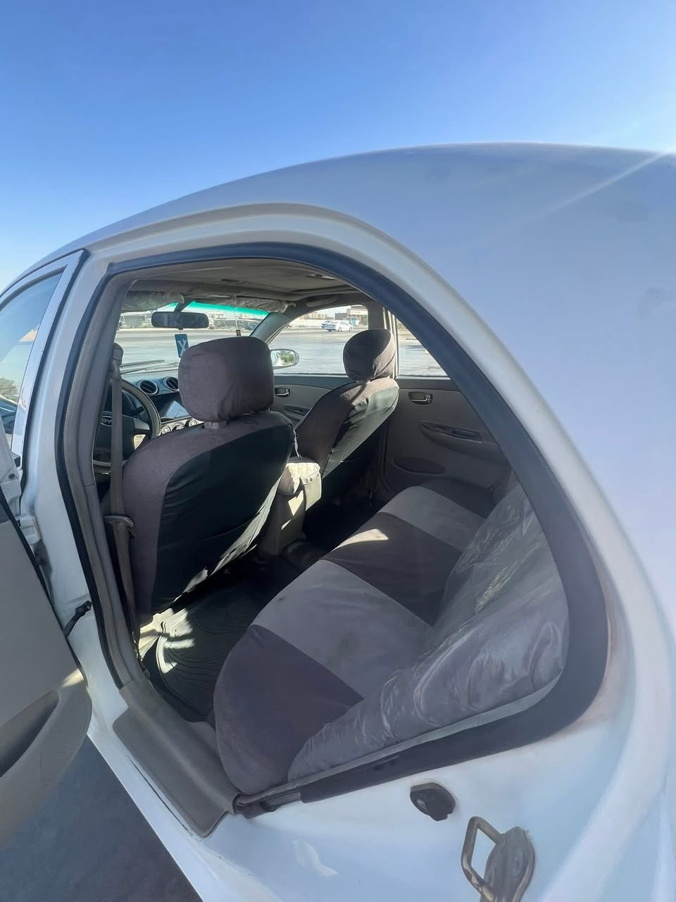 بي وايدي G3
 2013 
رقم بغداد محرك مكفول كير عادي مكفول  تبريد شغال 
السعر ٥٥ و بيها مجال 
مكان السياره واسط قضاء الصغيره
السياره بيها خدوش وبيها ضربه بل جملغ الأمامي
مصلح بارد 

للاستفسار ***********
