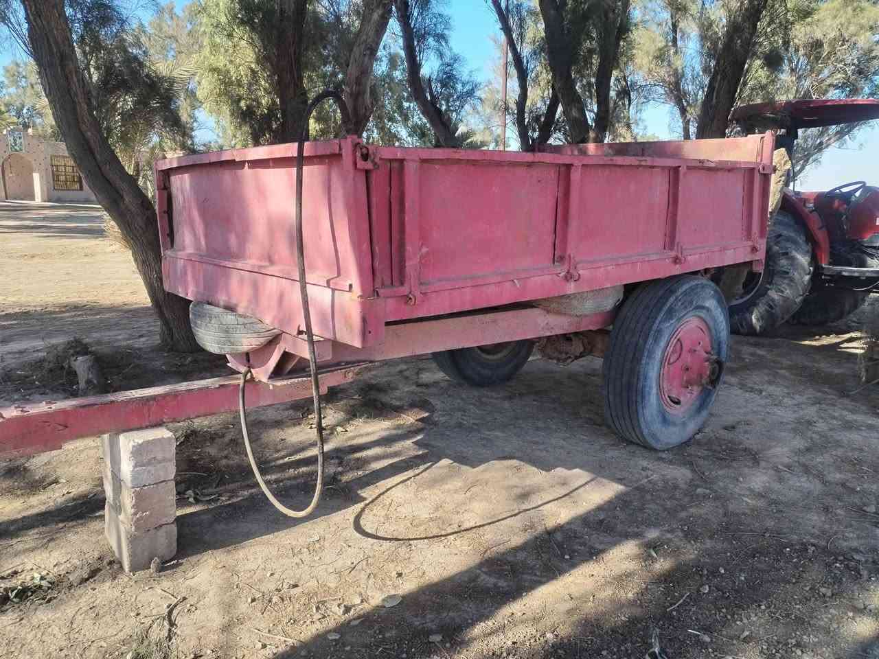 للبيع سعر 1,200 رقم الهاتف ***********
