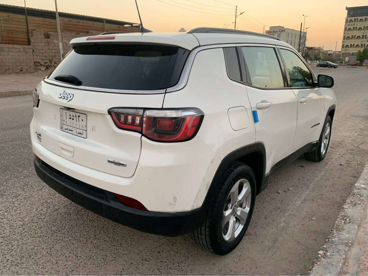 *🚘 للبيع أو مراوس - جيب كومباس 2019*

*الحالة*: سيارة جاهزة، ما بيها نقص
- تبريد: ثلج ❄️
- حداد: نظيف
- مكينة + كير: شرط
- تايرات + باتري: جدد

*الحادث*: مرفق بالمنشور
*السعر*: 115 ورقة 💵 مجال بسيط
*المكان*: البصرة - المعقل
*للتواصل*: *********** اتصال او واتساب البصرة, العراق
