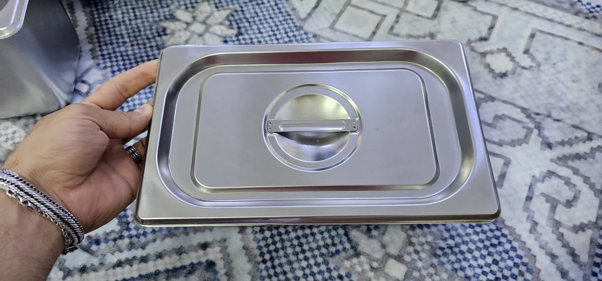 وجبة بلانكات ستيل مستخدم
قياس 33×27  عمق 7   السعر  10 
قياس 16.5×26.5 عمق 10.   مع الغطاء السعر  8
قياس 16.5×18  عمق  15      السعر  6 
متوفر توصيل جميع انحاء العراق 🇮🇶 
للطلب ***********
