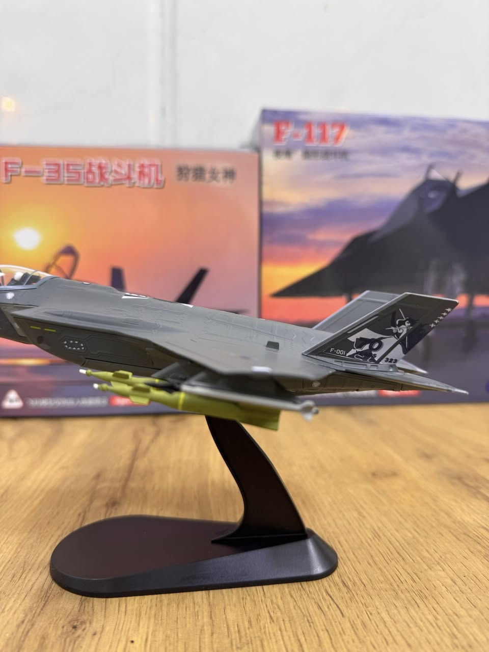 F-35A لوكهيد مارتن 
حجم1/72
معدن
للاستفسار تواصل دايركت
#مجسم_طائرة_f35
#مجسم_طائرات
#مسجم_طيارتت


**إذا كنت صاحب هذا الإعلان وتريد حذفه لأي سبب، رجاءا أرسل رسالة إلى الدعم الفني**