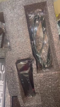 طابعة ليزر • جديدة • كاملة