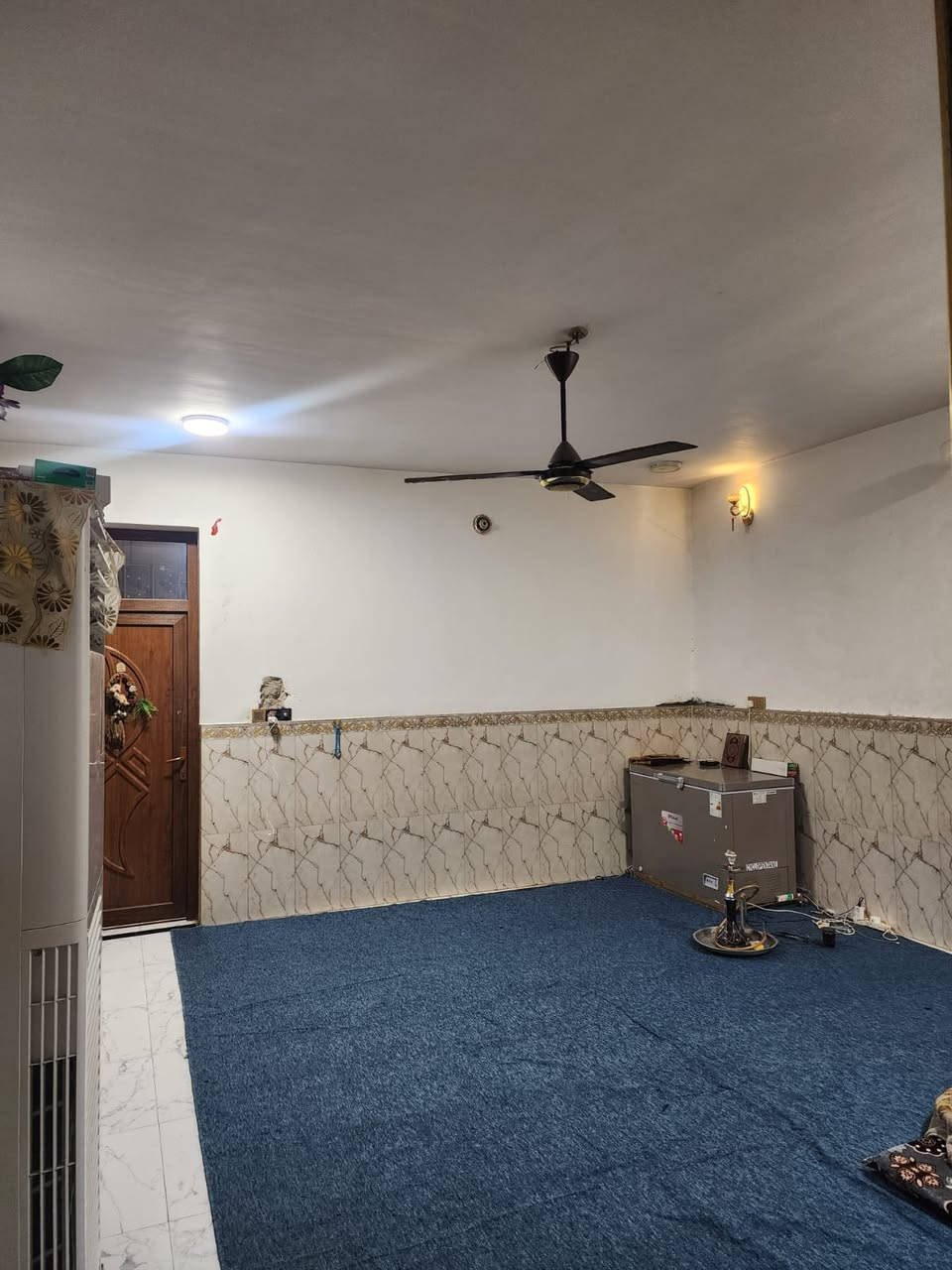 سلام عليكم
بيت للبيع في الرمادي/قادسيه الاولى قرب روضة التاميم
205م
شارع 10 
بناء 2009 وترميم قبل سنتين 
السعر 130 
للتواصل ***********
