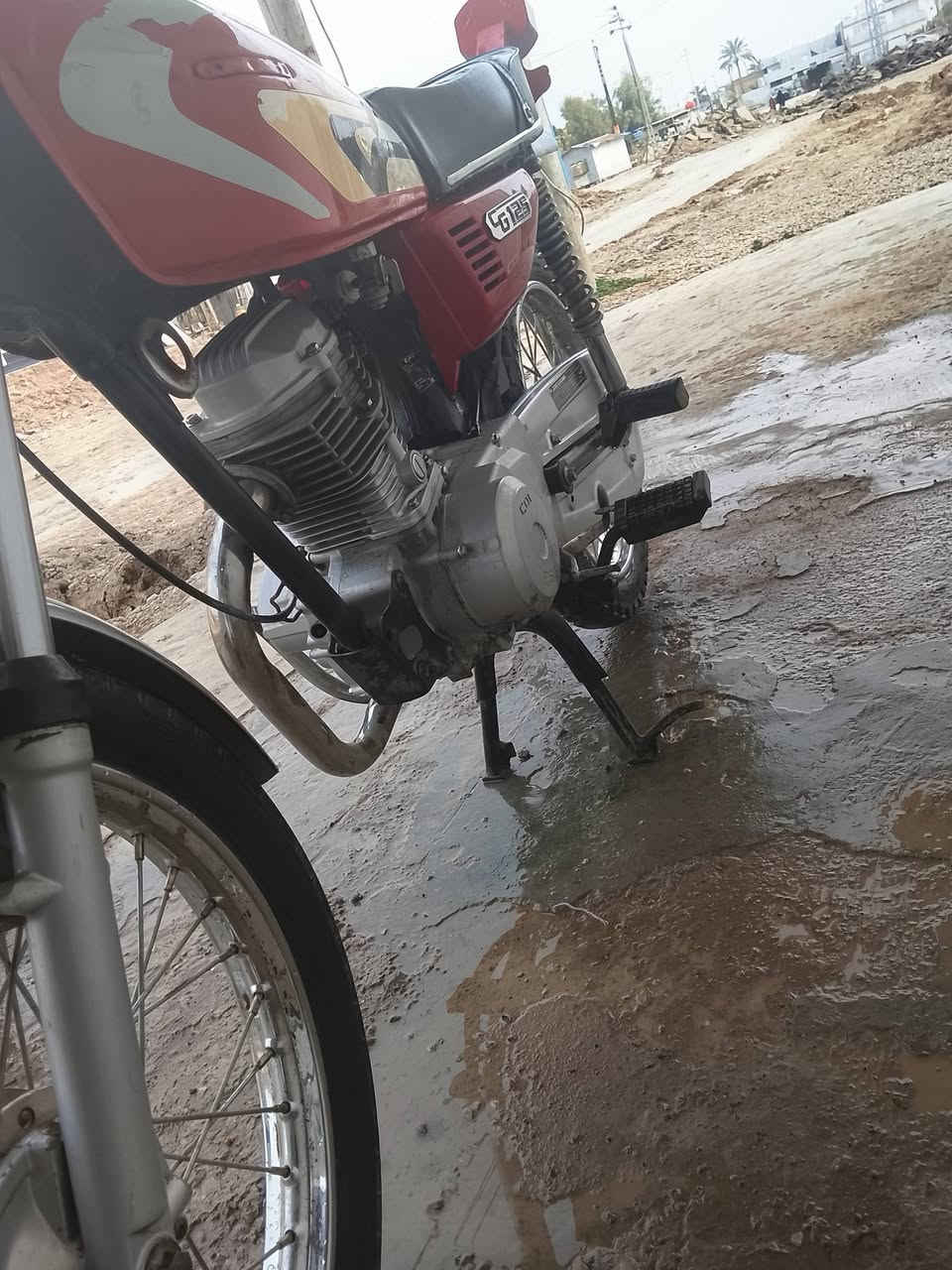 سلام عليكم دراجه للبيع ارشه موديل 21 أو مراوس اب ماكس نضيفه *********** واتساب موجود  سعر 475 وبيه مجال المكان شهربان ديالى ميعجبك المنشور اعبره
