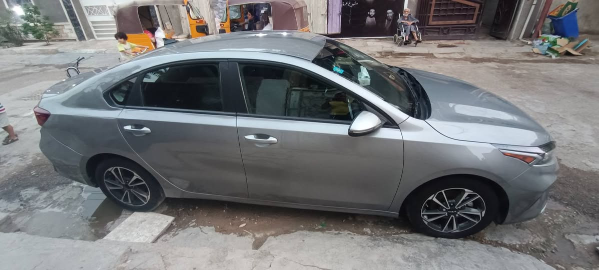 السلام عليكم
كيا فورتي 2023 فئة LXS

حادث جانبي كما موضح ب الصور بجم كبس

• محرك ٢٠٠٠ دوش مكفول

• كير عادي واتو ٨ سرعات

• رقم بغداد مرقمها على ايدي

• ماشيه 58 كيلو تقريبا 

""المواصفات :-

-رادار 

-تحديد مسار

-قياده ذاتيه 

-تحكم ستيرن جهتين

-شاشه كبيره 

سيارة جاهزة

مكاني بغداد رئاسة العبيدي

سعرها 155$ وبيها مجال بسيط


**إذا كنت صاحب هذا الإعلان وتريد حذفه لأي سبب، رجاءا أرسل رسالة إلى الدعم الفني**