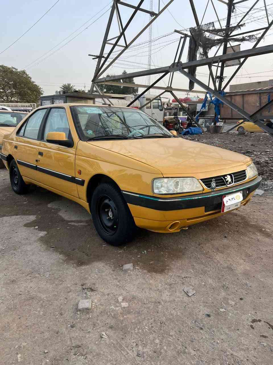 السلام عليكم بيجو لميس 2015
رقم بغداد هيئة مصفره سنويه جديده 

صدر جديده تخم تاير جديد تبريد تدفئه 

مكينه فرنسي لا تبخير  لاتنقيص سستم سماعات منضومه زنون سياره عل وضعيه 

الشركه سياره احلى من صور 

مكاني/بغداد 

الشراي يتصل / ***********
