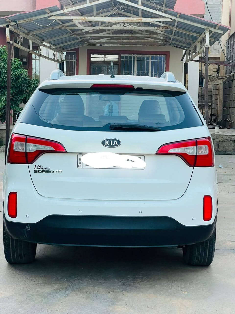 السلام عليكم سياره سورنتو 2014
سبعه راكب فول مواصفات بس انها ما بيها فتحه 
محرك 4 محرك وكير شرط ضرر قطعتين بدون دواخل رقم اربيل مسطره ترهم مراوس وترهم بيع اتصل ودلل
مكانها كياره جنوب الموصل ‏‪***********‬‏
