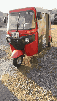 تكتك للبيع ٢١\٥\السعر 8250او بيه مجال الشراي ينتصل 07760849885.  واتسا...