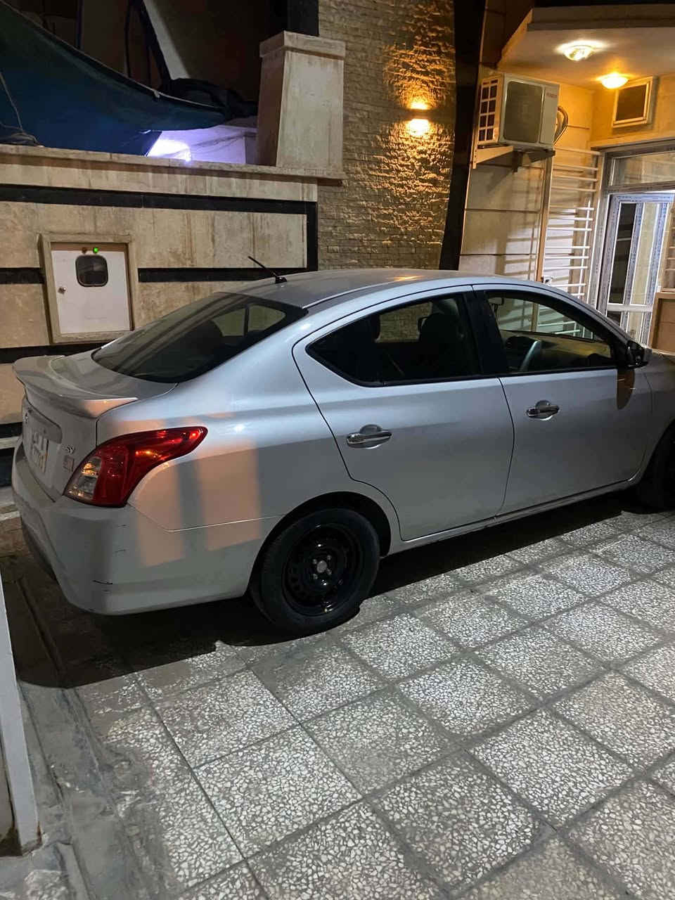 سلام عليكم اخوان فيرسا ١٩ جاهزه رقم نجف راعيها بغداد السياره بالبصره تحويل مباشر كير محرك تبريد جاهزه ***********
