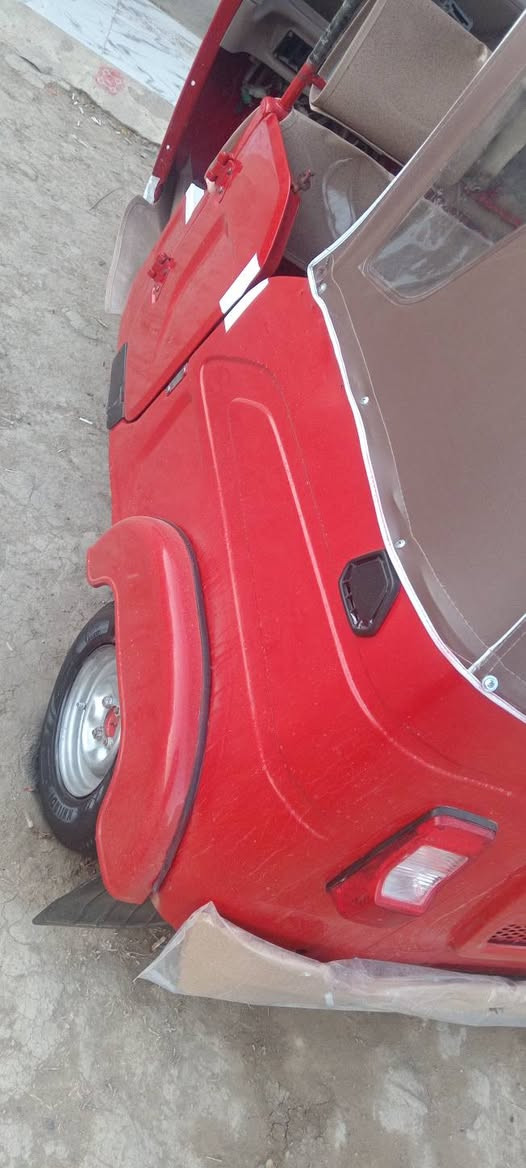 تكتك للبيع 22 شهر 11 كفاله عامه رقم بصره مداور ثاني يوم السعر 7700 الشراي يتصل ***********
