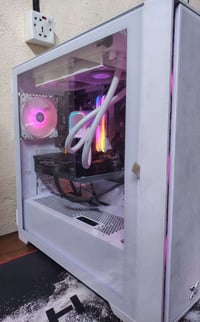 رايزن 5 5600X • RTX 4060 8GB • رام 32GB 3600MHz