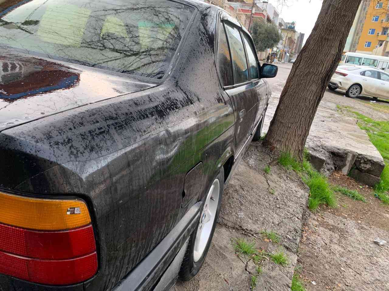 به ناوى خواى گه وره
فروشتنى خيرا 520 گير عادى 1992 ئارمى  دهوك له خوار هه مو بازار ئه يفروشم ته نها ٢٧ وه رقه و مه جاليكى برايانه 
شوينم سليمانيه تكايه مشته رى نيت سه رم مه يه شينه 
***********
