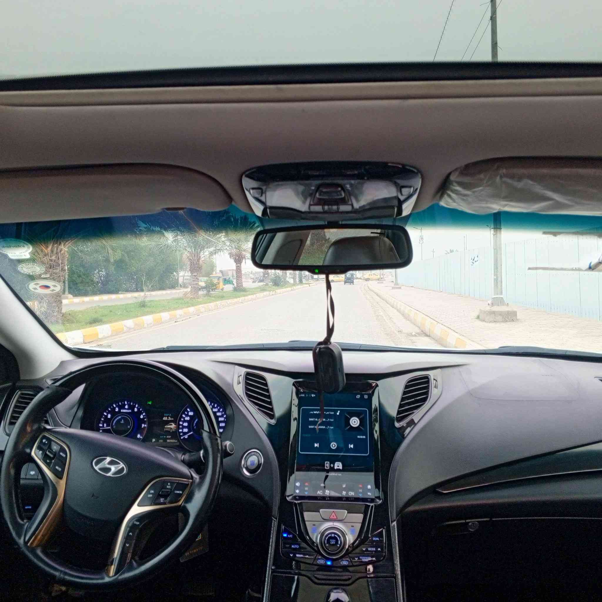 🚗 للبيع هونداي أزيرا 2013 خليجي فل كامل 🚗

السيارة بحالة ممتازة وجاهزة للاستخدام، استعمال شخصي ونظيف. عليها ادامة كامة للعلم السيارة نستخدم بيها فقط بانزين محسن وزيوت اصلية يعني موظوع راجز ودفانز ومن هالامور لتفكر
المواصفات:
عليها منظومة زنون 
بلورايز جامة الامامية + عوازل حرارية للأبواب
موديل: 2013
النوع: هونداي أزيرا
المواصفة: خليجي
عداد المسافة: 180+الف
الفئة: فل كامل
المحرك: 6 سلندر 3.3 لتر
القير: أوتوماتيك
المكيف: بارد ❄️ +تدفئة🔥 
الداخل: جلد نظيف
المقاعد: كهرباء
شاشة تيسلا + كاميرا امامية+ خلفية+ حساس خلفي و امامي
تحكم بالمقود
بصمة تشغيل
تخم تاير جديد
راديترات مي وتبريد جديد
حدادية خلفي امامي جديد
دسكات جديد
منظمومة تبريد من كومبريسر الى فريز جديد
السيارة خالية من الحوادث عدا اللي بالسونار
الحالة:
المحرك ممتاز كفالة
القير ممتاز كفالة
الشاصي سليم كفالة
📍 الموقع: ميسان/ العمارة_حي الربيع
💰 السعر: —14500$— ( قابل للتفاوض)
📞 للتواصل:***********
#تريد_وكالة_تريد_تحويل_متوفر
