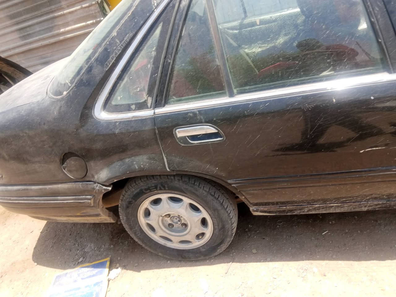 سلام عليكم  22رقم بغداد نكليزي بسمي موديل 95 سنويه 30 ابيع كوم حديد هيه شغاله ***********
