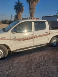 تيوتا هيلوكس • ٢٠١٤ • اتوماتيك