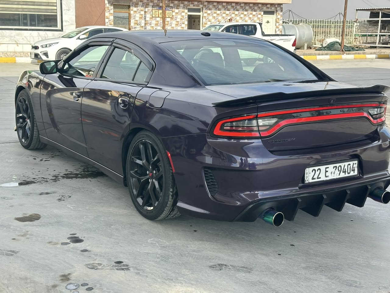 سلام عليكم
جارجر موديل 
2020 sxt 
رقم اربيل الجديد سنويه 2027  تحويل او وكاله 
محرك 6 سندر 
تو ويل 
ماشيه 145 مايل 
صور الحادث 
بالمنشور
 بدون دواخل بدون ارباك يعني شاصي لغد كفاله 
ابيع صبغ عام صبغ عام  
السعر 174 ورقه 
شرط محرك كير كفالة 
مكانها بغداد بسمايه 
***********
