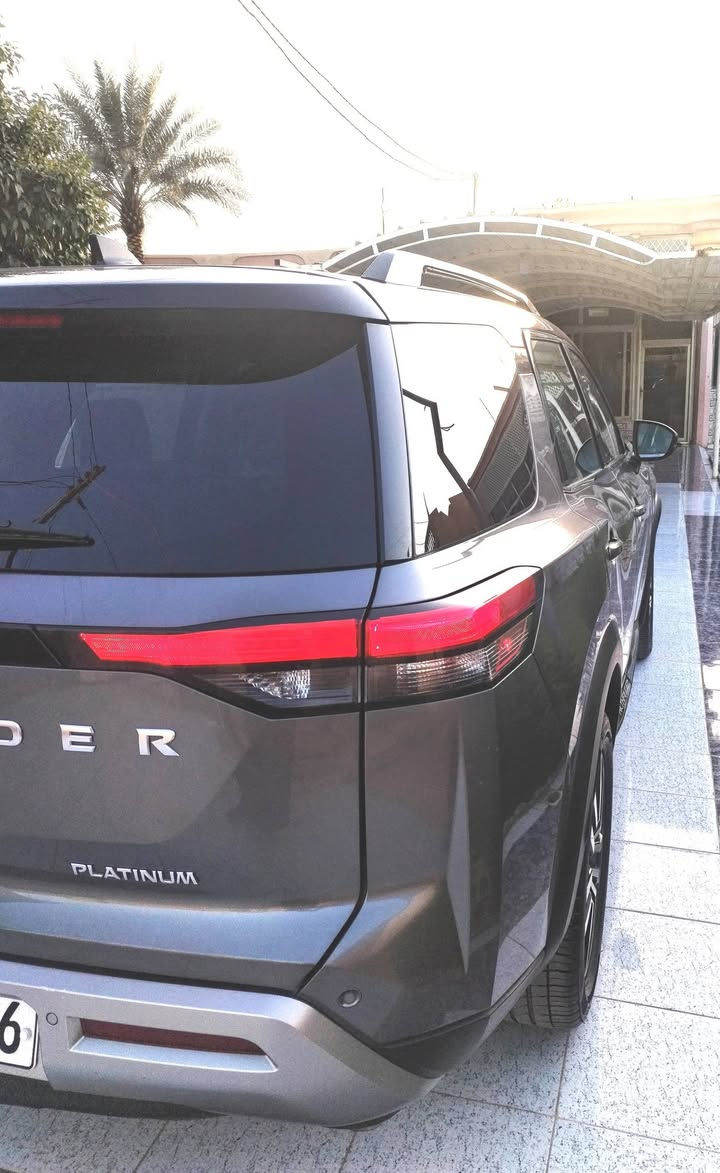 للبيع  : نيسان باڤندر
الفئه : PLATINUM بلاتينيوم

الموديل : 2023

حجم المحرك : V6 3500  

اللون : نفطي

الممشى: ١٣٣ الف كم

المواصفات :

بانوراما 

قياده ذاتيه

داتا شو 

كامرات 360 درجه

عدادات ديجيتال

تحكم وضعية استيرن كهرباء

بردات خلفيه 

بصمة تشغيل

بصمات ابواب 

تشغيل عن بعد

تدفئة وتبريدمقاعد اماميه وخلفية

هيتر ستيرن 

مقاعد جلد

رادار امامي و خلفي و جانبي 

تحديد مسار 

حساسات اماميه وخلفية

صندوك كهرباء 

7 وضعيات قيادة

اوتو ستوب 

اوتو هولد 

رقم سليمانية بأسمي سنوية لغاية ٢٠٢٩

مكان السيارة ديالى الخالص  

الضرر ؛ نص البنيد وشوية بالجاملغ بدون دواخل ايرباك استيرن فقط وراجع سستم    

تخم تاير

صور السيارة ورقم الشاصي وصور الضرر موجود بالمنشور

السعر ٢٦٠ ورقة وبي مجال بسيط ماكو هيج سعر وبهاي النضافه

الاتصال على الرقم

(***********)
