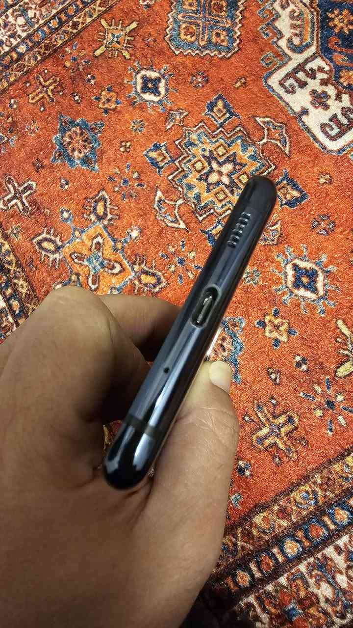 گالاکسی S20 FE شەریکەی جیبال ئەوروپی نیە. بێ ئەشیا
ڕام 8 بە 128 تا بڵێی خێراو نەرمە لەبەکارهێنان
دوو سیم و esim 
 زۆر پاک و جوان ماوەتەوە تەنیا پشتی کەمیک شوختی بەسیتی هەیە باقی بێ شوختە هەموو شتێکی بەشەرت .
سناپدراگۆن 865 5G پەبجی 60 fps
پاتری 4500 سوپەر فاست چارج
کامێرا پشتەوەو سێڵفی 4K 60 Fps
نرخ/١٧٥ هەزار 
شوێن/سلێمانی السليمانية, العراق


**إذا كنت صاحب هذا الإعلان وتريد حذفه لأي سبب، رجاءا أرسل رسالة إلى الدعم الفني**