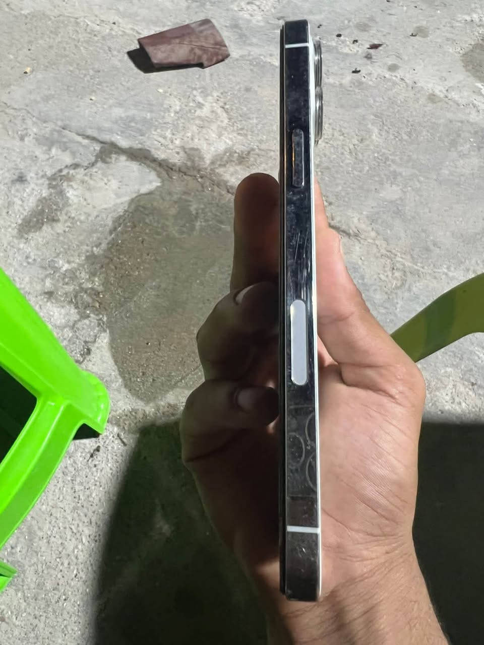 سلام عليكم ١٢ برو ماكس مبدل شاشه وكاله صليه وبطاريه ١٠٠ صليه بيع ومراوس سعر ٤٠٠ مكان بصره كرمت علي *********** فقط واتساب
