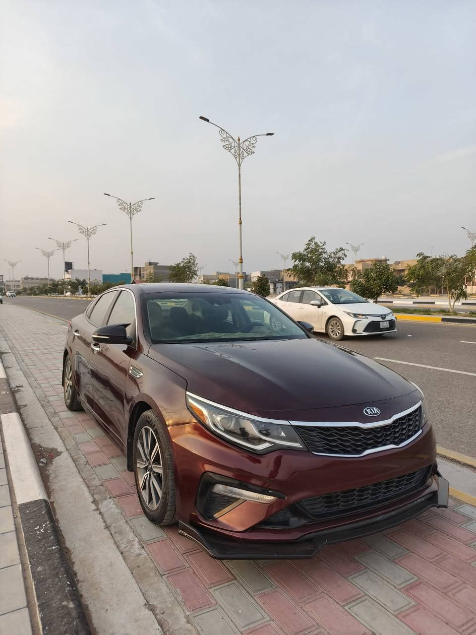 السلام عليكم
كيا اوبتما 2019 وراد امريكي 
مكينه 2400 
السياره جاهزه من كلشي مكينه وكير خير من الله وحداديه  تبريد ثلج  تدفئه السياره شاشه جبيره وحساسات ورادار وتحكم استيرن رقم كربلاء معوقين ومفتوحه يعني باقي بس تمشي معامله وتداور باسمك حادث السياره من امريكه ثلاث قطع بنيد وجاملغين وضربته كلش خفيفه ايرباكات كله سليمه بيه رشات صبغ اثر شخوط السياره ماشيه 88 سعرهه 135 وبيه مجال مكان السياره كربلاء 
***********
