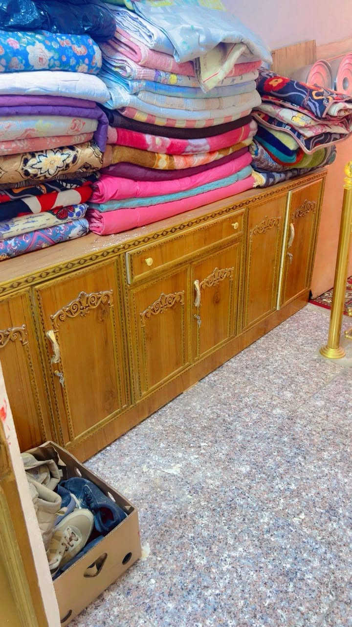 مكلف بنشر
غراض اللبيع نضيفه اخوه الجديد 
1غرفه نوم 8 قطع ملكه سعره ب 400 الف 
2تخم 10 مقاعد سعره ب 200 الف 
3ميز البلازمه صاج جديد بعده ب 70 الف 
4بوفيه صاج 3 متر جديده بعده ب 175 
5كناتير 2 + ميز تواليت صاج سعر ب 200 
مكان الغراض زعفرانية 
رقم صاحب الغراض واتساب 
*********** الاستفسار فقط على الرقم
