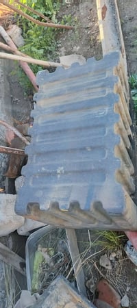 للبيع صناديك مال عربانه اوربيع السعر 200وبيهن مجال مكان بغداد ابو غريب...