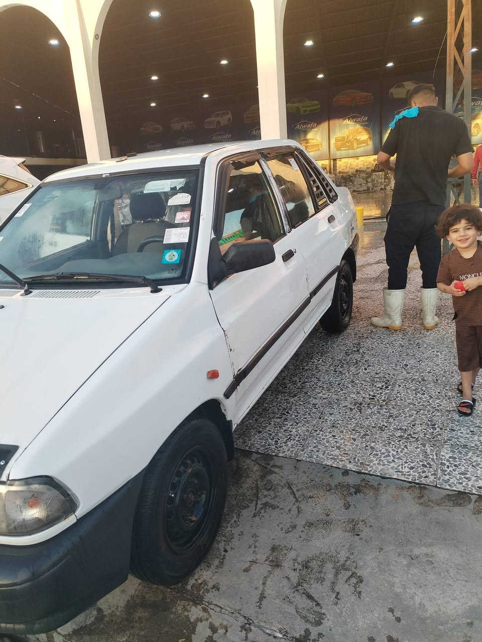 سابيه 12 ابسمي اتبريد شغل ثلج تيارت جديده 4 بيها جملغ بي امبدل  سعر 33 بيها مجال مكان حي سومر ***********
