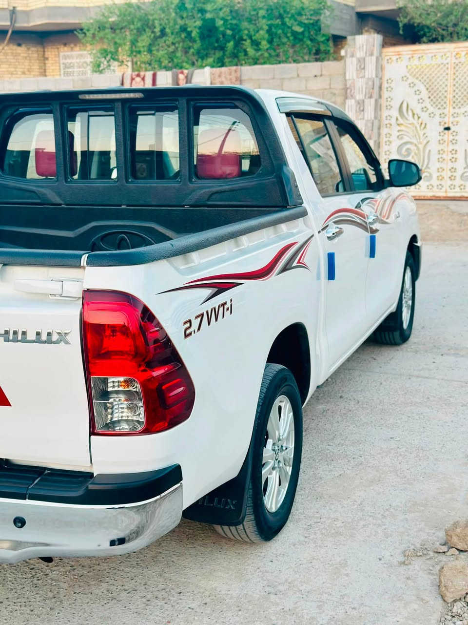 فلاونزه 2022 كويتي مكفولة كفالة عامه كير عادي السياره مفروشه جلد تحكم جيهتين شاشه وكامره وسبايدر ماشيه 100 الف رقم بصره بسمي السعر220 وبيهه مجال
***********
***********
