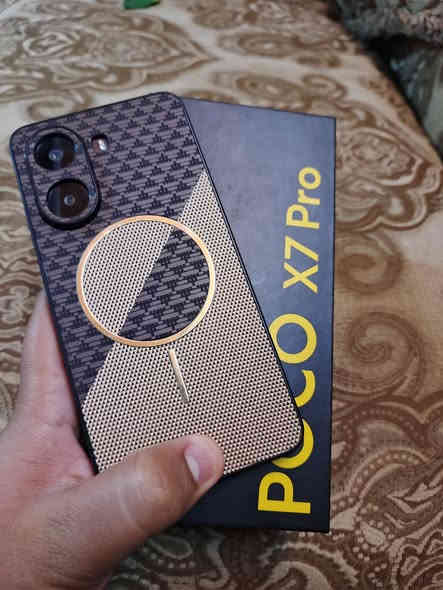 سلام عليكم جهاز للبيع بوكوx7برو ذاكره 512 الجهاز جديد كلش ملحقاته ما مفتوح ابد ايشغل 120فريم مواصفات حلوه الي ايحب يبحث على الجهاز ويشوف مواصفاته سعر 425او بيه مجال بسيط مكاني بصرة خور الزبير الي ايحب يتواصل وياي ***********هاذه رقمي
