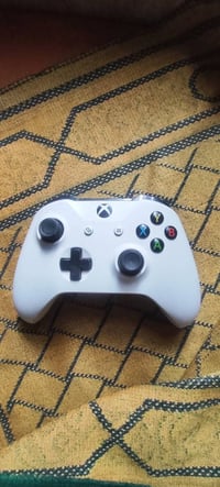 مستخدمة قليل  نضيف كلش ومامفتوحه ابد  30 سعر قفل بدون عملة  رقم واتساب...