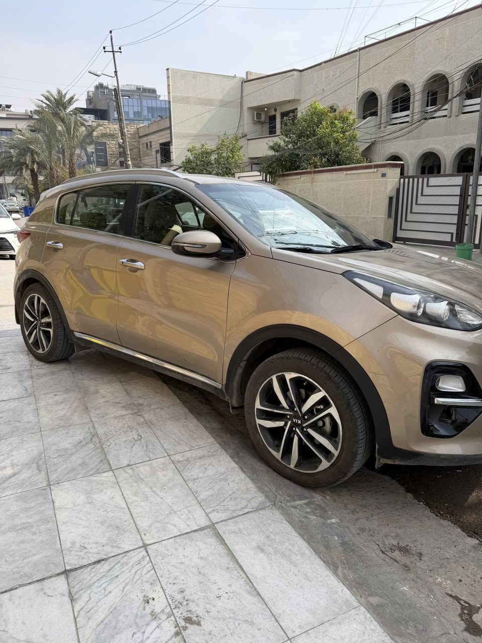 السلام عليكم سبورتج 2020 خليجي نص فول  كلين مجرد تفاصيل بسيطه بيها  الرقم ***********
رايدها ب ٢٠ الف
