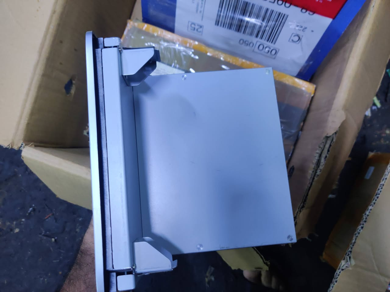 شاشه سياره ذاكره 64 رام 4 سعرها 50,000 وبالعافيه***********
