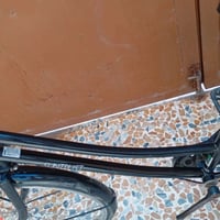 دراجه هوائيه للبيع حجم 26جديد بس خدوشات خفيفه من الشركه السعر 85بي مجا...