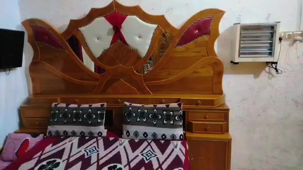 غرفه ام السته طابقين شغل درجه اولى اسم مستعمل مكان الغرفه بابل الحمزه الغربي يوجد خدمه توصيل بل يجور بالاضافه هديه مع الغرفه(‏‪***********‬‏
