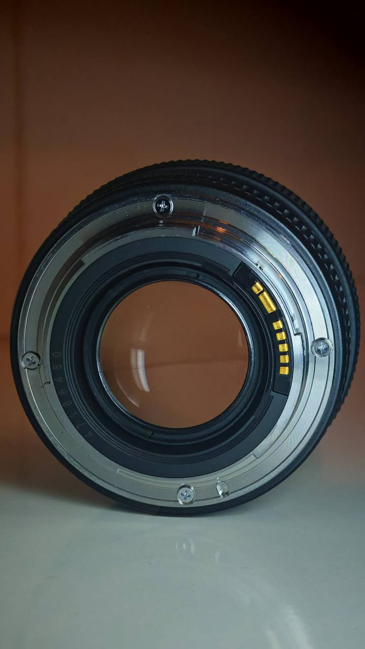 سلام عليكم
عدسة كانون EF 50mm للبيع
فتحة العدسة 1.4
عدسة مميزة بالعزل ومعروفة التفاصيل
استعمال نظيف جدا


**إذا كنت صاحب هذا الإعلان وتريد حذفه لأي سبب، رجاءا أرسل رسالة إلى الدعم الفني**