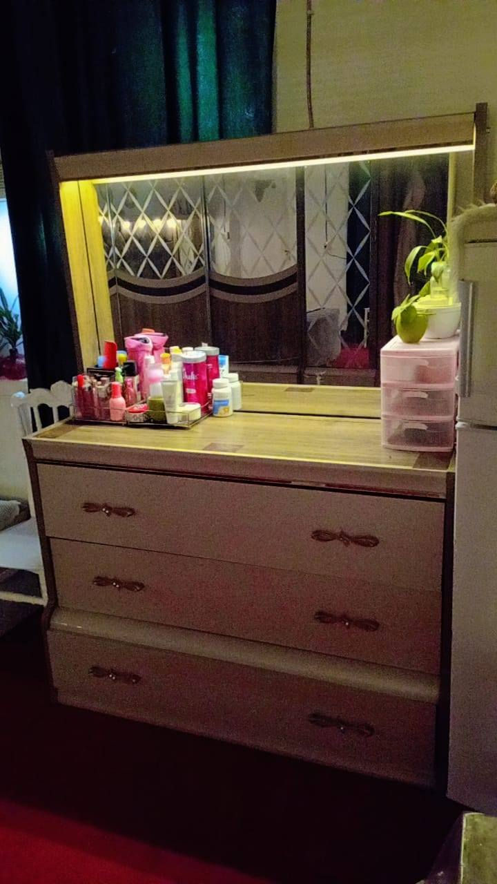 غرفه تركيه للبيع
ماخذتها ب3 مليون . 

اريدها ب مليون  وبيها مجال للتفاوض تركي باب اول اصلي ثقيل نضيفه كولش .مكانها (بغداد الاحسينية) .

نجارها موجود وعنده توصيل داخل بغداد فقط

الكاربد للبيع 

قياس 4×6

السعر 50


**إذا كنت صاحب هذا الإعلان وتريد حذفه لأي سبب، رجاءا أرسل رسالة إلى الدعم الفني**