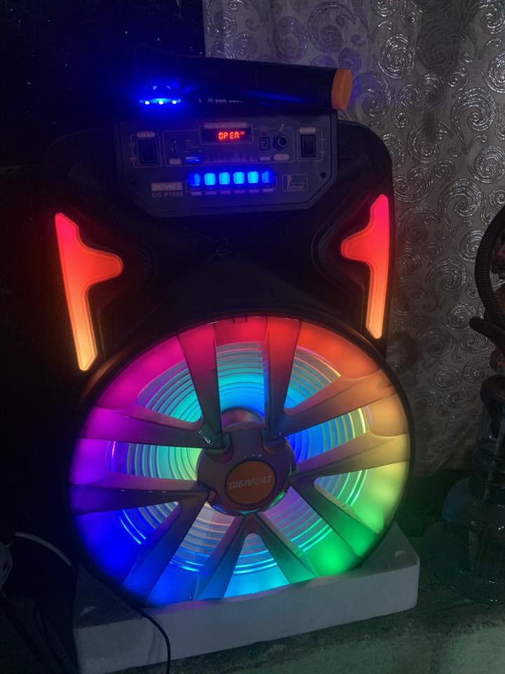 نضيف حيل حيل ما مستختم اهواي صوت حيل قوي سعر ٥٥بيع مستعجل❤️


**إذا كنت صاحب هذا الإعلان وتريد حذفه لأي سبب، رجاءا أرسل رسالة إلى الدعم الفني**