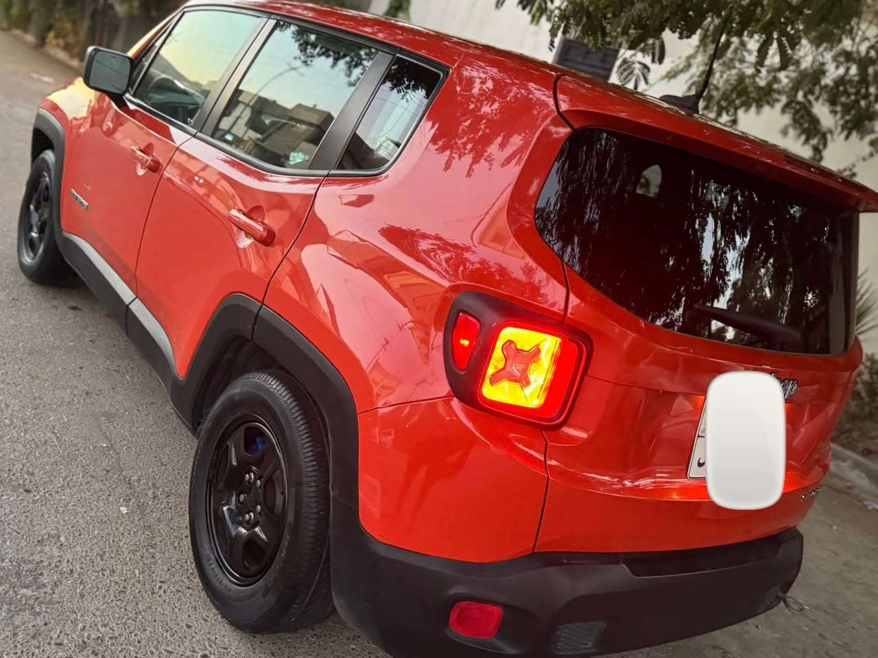 السلام عليكم
جيب رينكد 2016
صبغ فقط جاملغ واحد بدون دواخل شرط 
محرك 2400 مكفول.
السيارة رقم ربيل
المواصفات معروفة
شاشة جبيرة
سايد بريك بصمة
بصمة ابواب
بصمة تشغيل عن بعد شاشة وقياس
ABS
جام اوتو
ويلا بلادي 
يهة بعد هواي مواصفات
بعني سيارة حلوه_
ماشيه 130الف
.
108بيه  مجال بصيط 
العنوان / كركوك
للاستفسار/*********** كركوك, العراق
