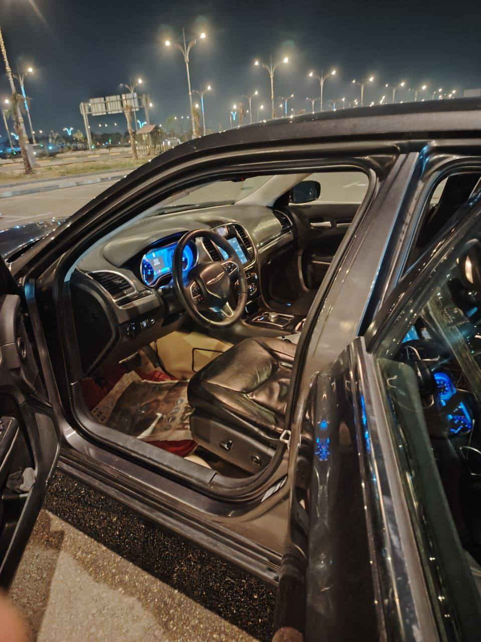 سلام عليكم لبيع موديل 20 اصل 15 حادث جالغ صوب سائق فقط السعر 160 و بيه مجال رقم  ***********
