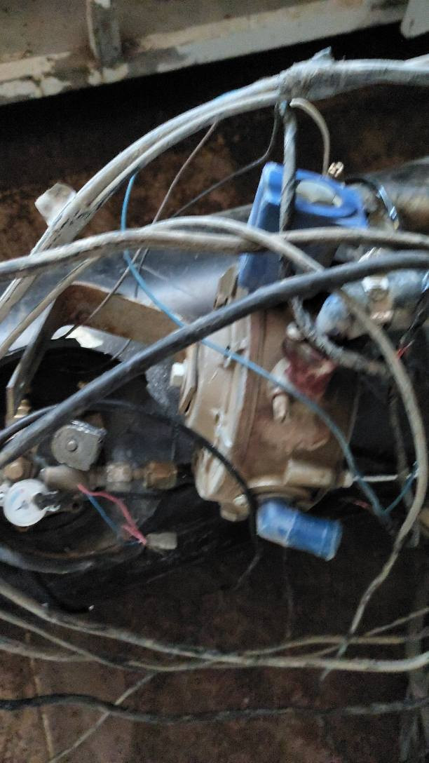 غازی ئێرانی بۆسەیارەی بەخاخ بۆفرۆشتن بەکامل ئەشیاوەهەرکەسێم ویستی باپەیوەندیبکات *********** السليمانية, العراق
